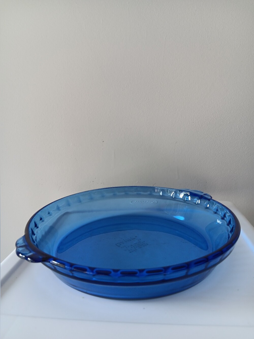 Pyrex Glass Pie Baking Dish Handles Blue 9.5" Made In USA